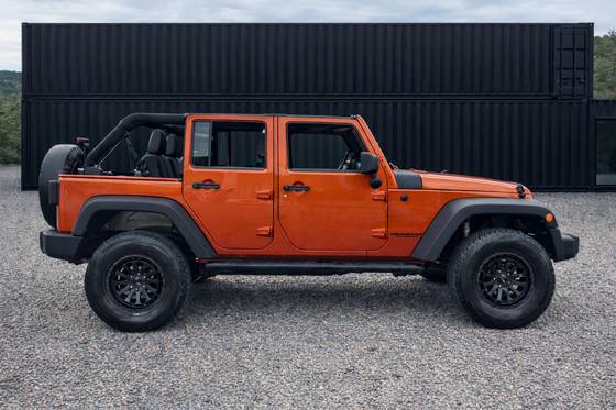 JEEP WRANGLER 3.8 UNLIMITED SPORT 4X4 V6 12V GASOLINA 4P AUTOMATICO